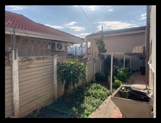 3 BEDROOM HOUSE FOR SALE IN PHOENIX INDUSTRIAL